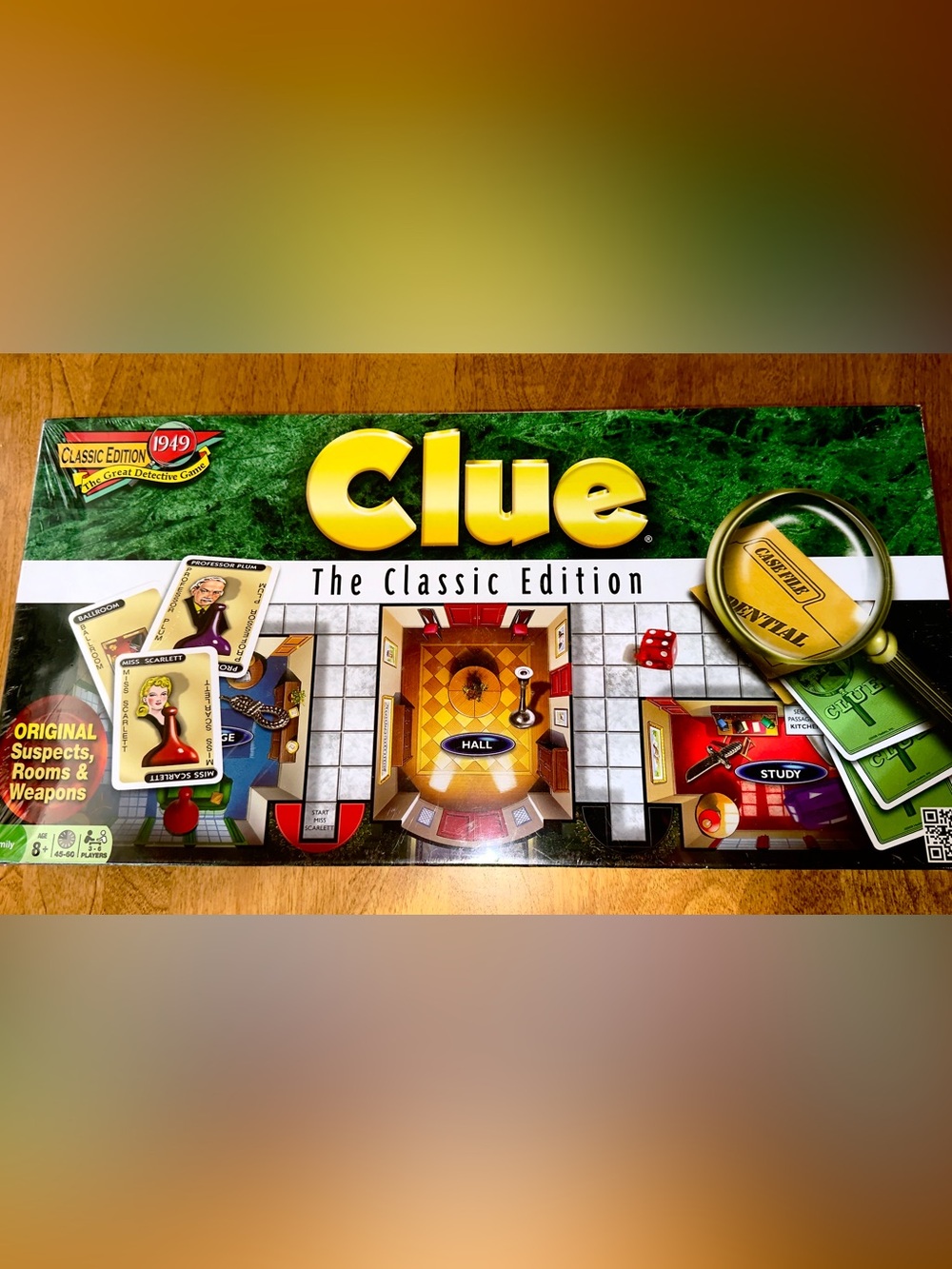 The Classic Edition Board CLUE board game NEW